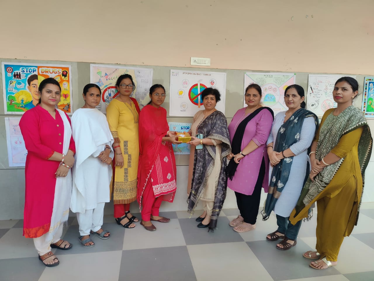 नशा मुक्ति भारत अभियान  *पोस्टर मेकिंग प्रतियोगिता* 12.09.2025 Red cross/red ribbon
